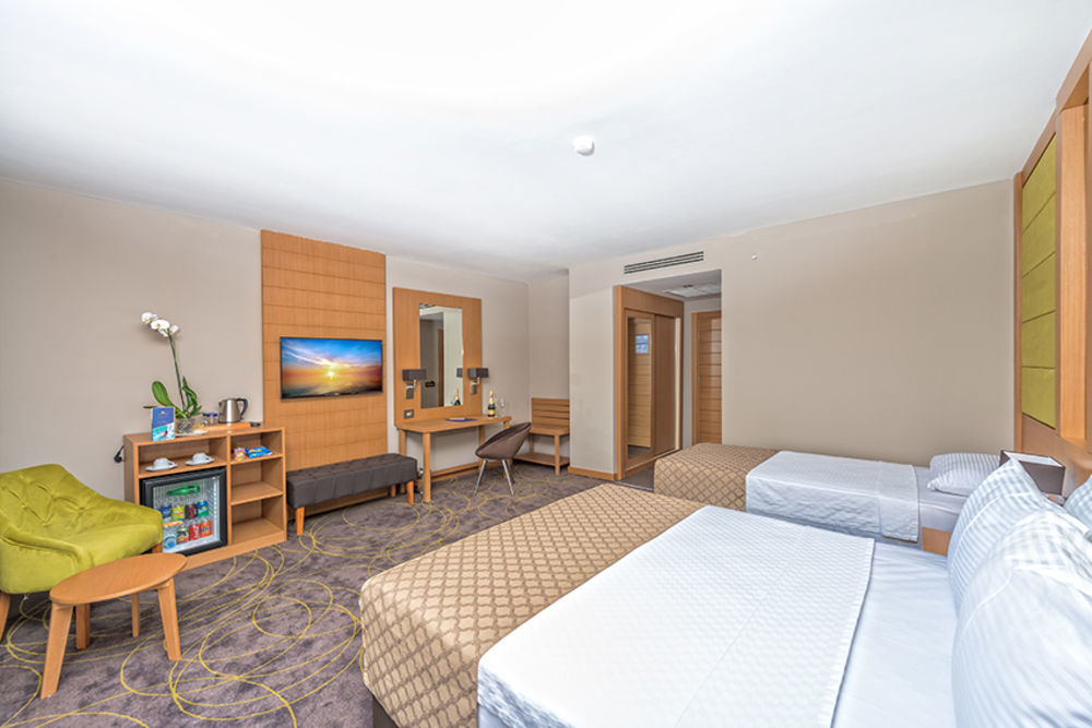 Ramada Resort By Wyndham Unye Exterior foto